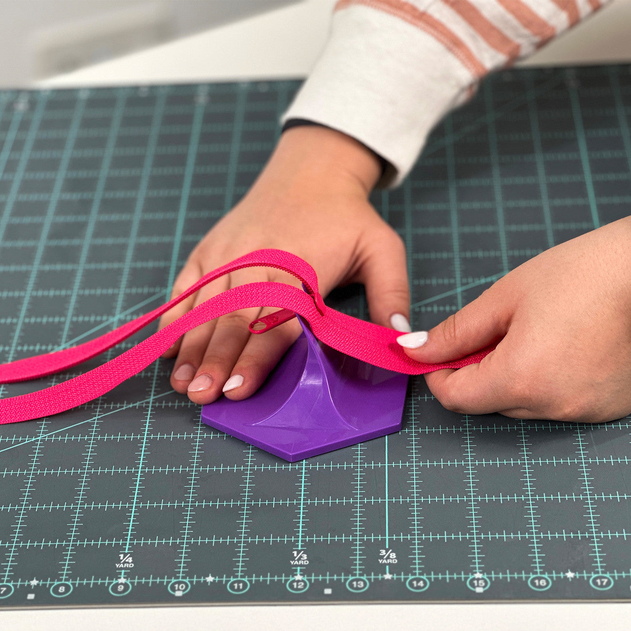 Zipper Jig by Gypsy Quilter