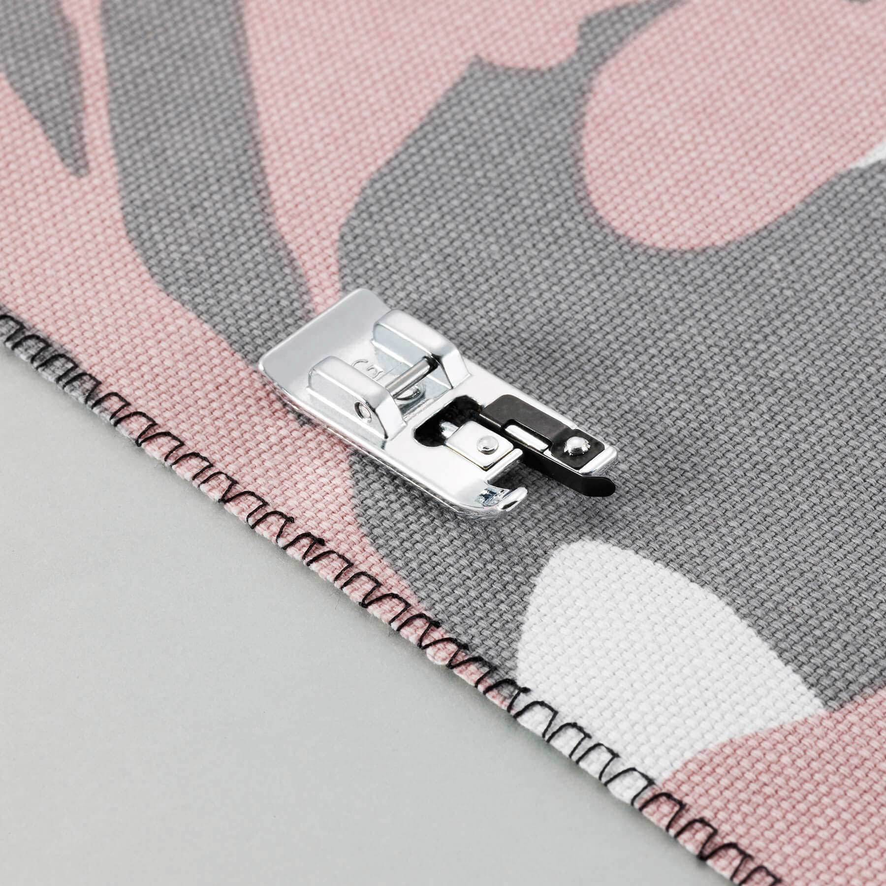 Brother - SA135 - Overlock Foot