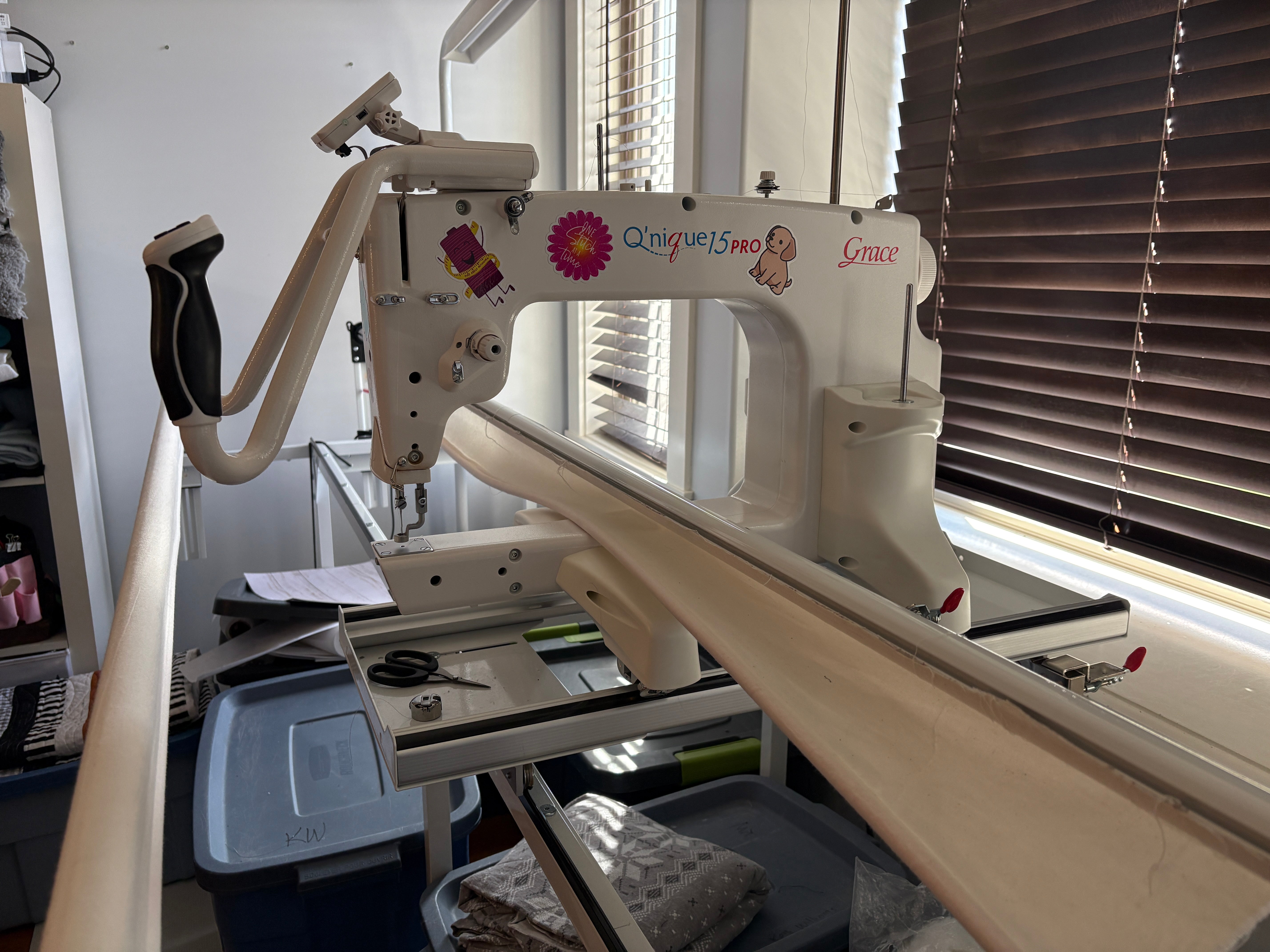 Grace Q'nique Q15 Pro Longarm + Queen Frame (trade In)