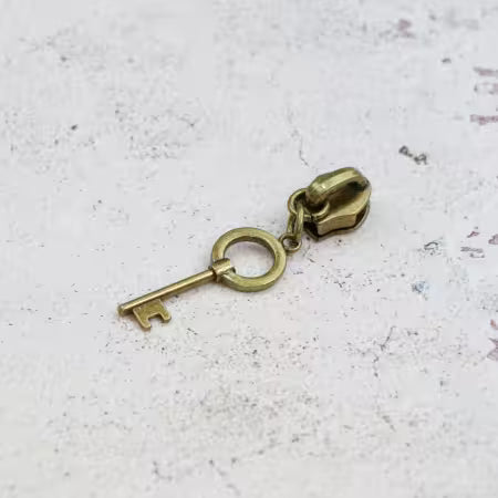 Sallie Tomato - #5 Key Zipper Pulls (4 pack)