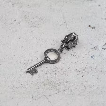 Sallie Tomato - #5 Key Zipper Pulls (4 pack)
