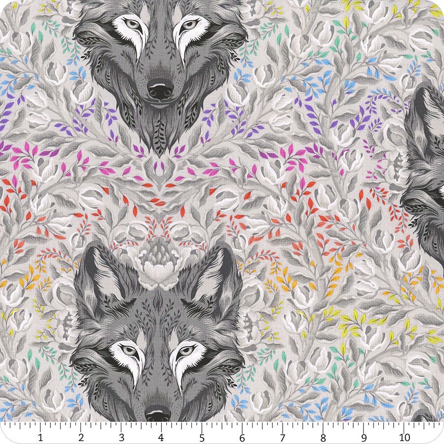 Tula Pink - Gray Work - Wolf of Pink Street - Fog - PWTP256-FOG