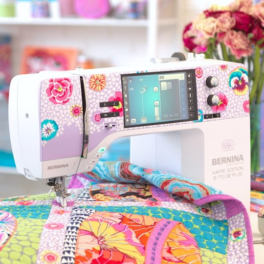 Bernina 770QE PLUS Sewing/Embroidery Machine Kaffe Edition