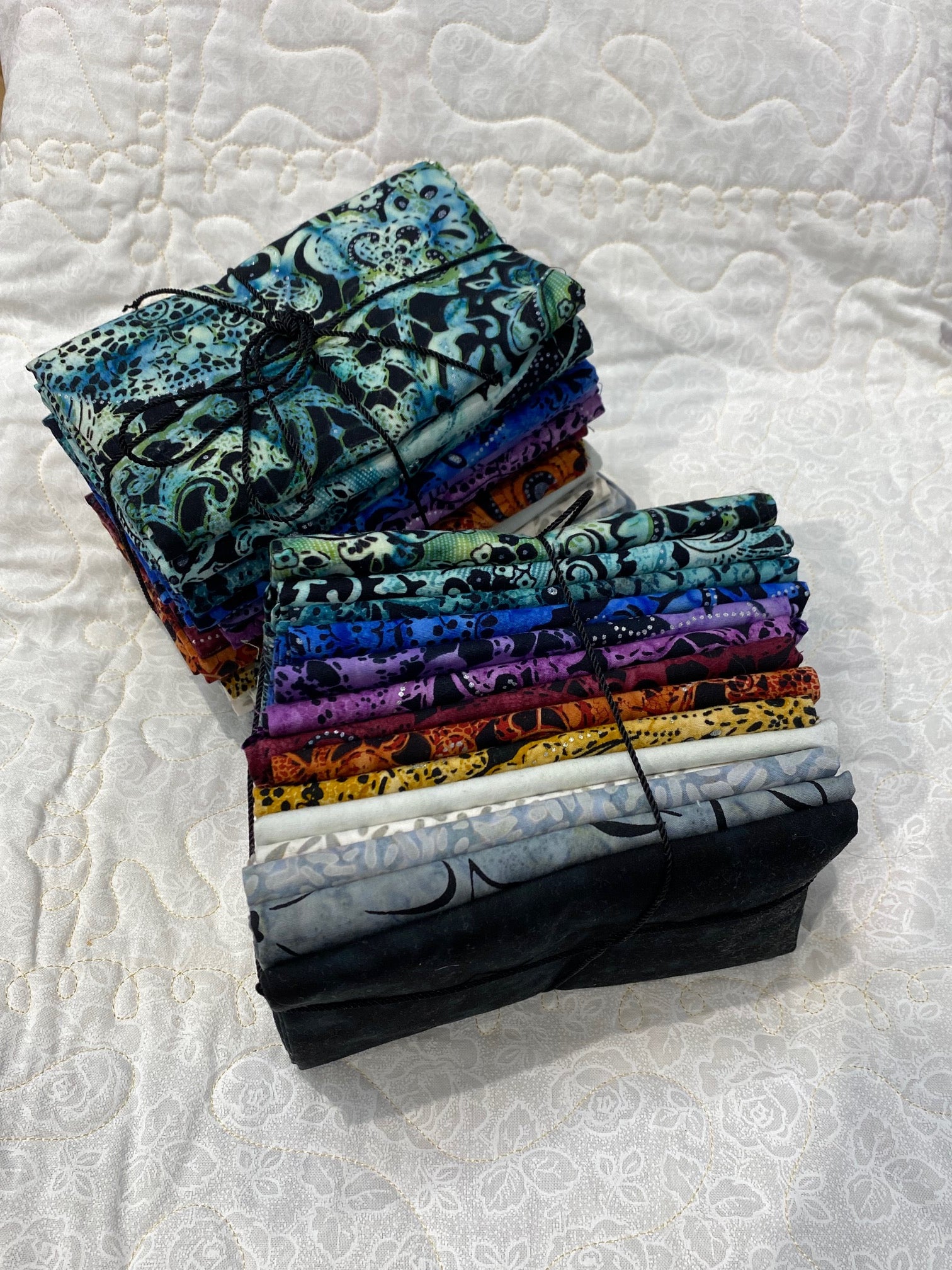 Banyan Batiks - Fat Quarter Bundle -14 pieces